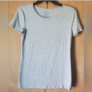 Grey tee